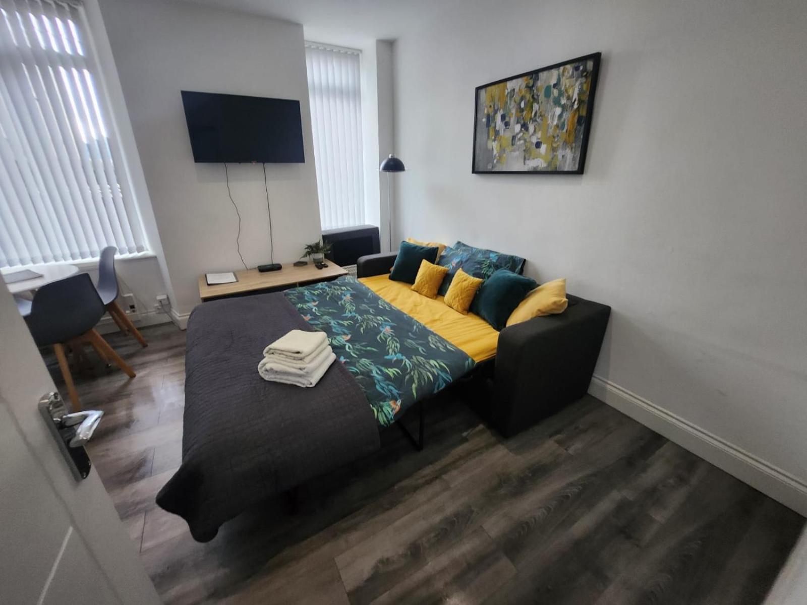 Bright & Stylish Apartment Dundee Exterior photo
